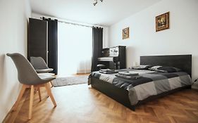 Central David Residence